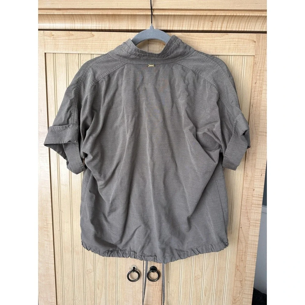 St John Brown SZ M Short Sleeve Full Zip Active Lounge Jacket *Read about flaws*